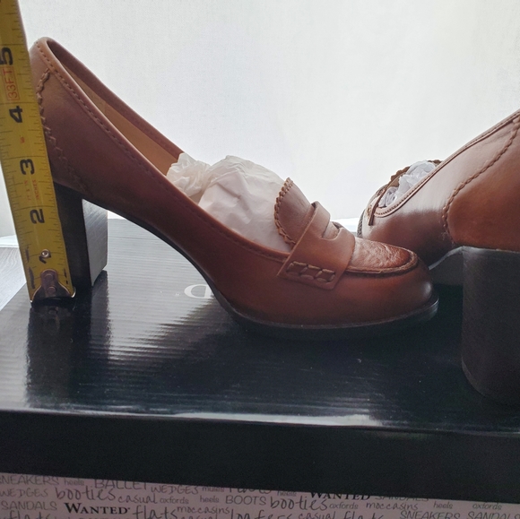 Lands End brown heels - Picture 2 of 3
